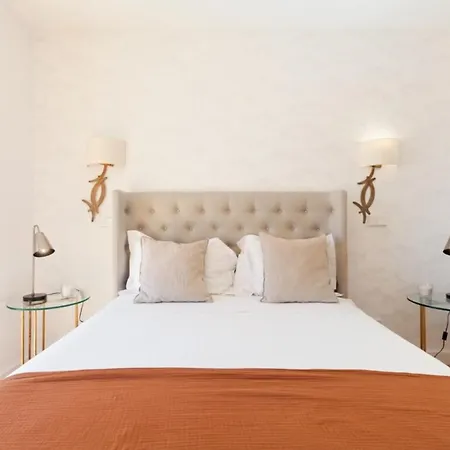 Bright 2 Bedroom With Parking In Apartamento Lisboa