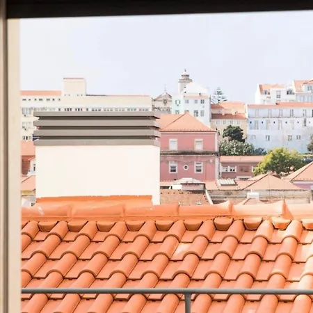 Bright 2 Bedroom With Parking In 아파트 *